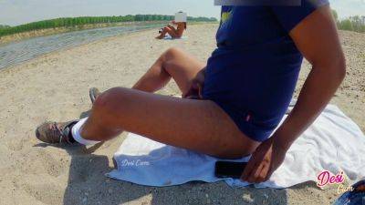 Having Naked Fuck Fun On Outdoor Nude Beach With A Big Booty Sexy Stranger - desi-porntube.com - India