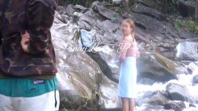 Random Stranger Fucks My Pussy On The Falls 10 Min With Vixenn Cruz - hotmovs.com