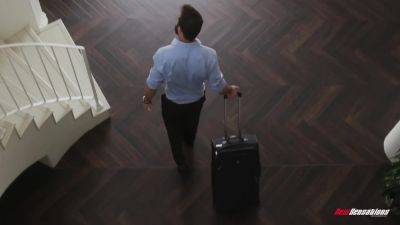 Rharri Works Her Ass Off - hotmovs.com