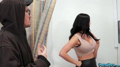 Milf Jasmine Jae Eats Two Big Black Gloryhole Dicks - hclips.com