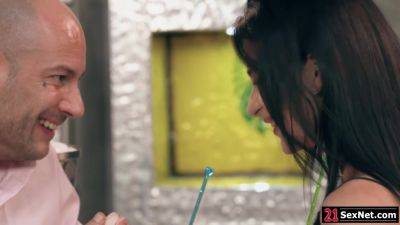 Petite russian babe getting fucked having date in a cafe - txxx.com - Russia