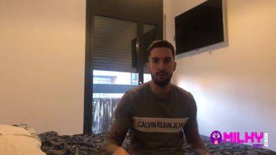 Es Facil Ligar Y Follar A Traves De Tinder. Un Fan Te Demuestra Como Lo Hizo.... Encara Messi Messi - hotmovs.com