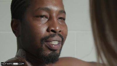 Sultry Girlfriend Gizelle Gives Generously to Large Cock - xxxfiles.com