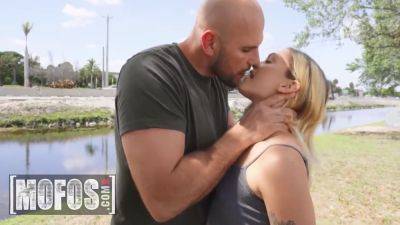 Joey White - Watch Jmac Rough Pounding All Natural Goddess Babe Joey White With His Super Long Stiff Dick - upornia.com