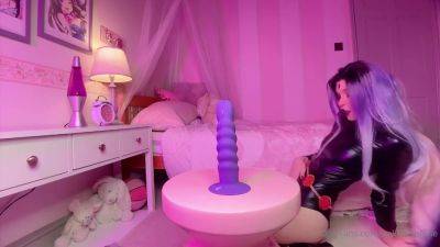 Belle Delphine - Mona Cosplay 11/03/24 - hotmovs.com