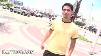 Alabama Boy Cums To Miami For Exotic Str8 Cock With Sean Evans - upornia.com