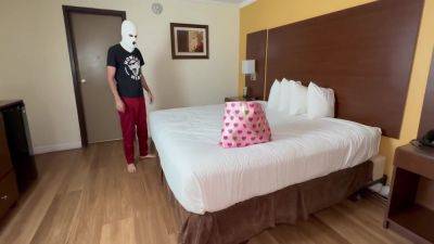 Venus Takes Down A Masked Hotel Prowler - hclips.com