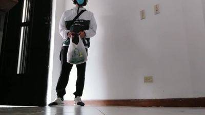 The Delivery Man Accepts My Pussy - hotmovs.com - Usa