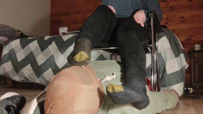 Sneakers And Socks Worship - hclips.com