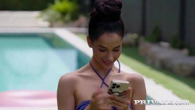 Kama Oxis First Threesome - upornia.com