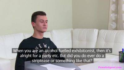 Skinny Dude With Big Dick Enjoys Blowjob - videomanysex.com