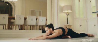 Betzz And Opposites With Sata Jones - upornia.com