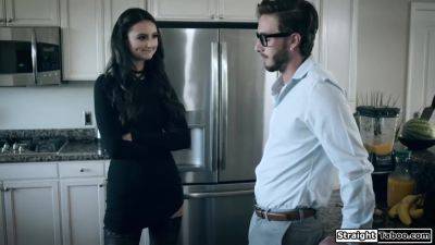 No way my dick isnt going anywhere near your kind of crazy - hotmovs.com