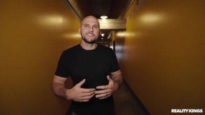 Voluptuous Beauty Heart-stopping Porn Video - videomanysex.com