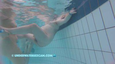 Even The Big Boy Has Found A Girlfriend - hclips.com