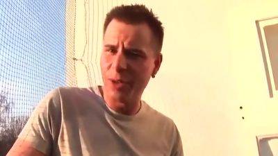 Sexy Vivia - hotmovs.com