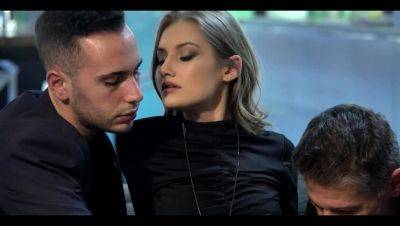 Tiffany Tatum - Hard Negotiation (02-10-2020) - veryfreeporn.com