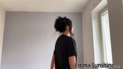 Perfekt Bimbo Babe With Hugh Silicone Tits Get Busted! - hclips.com