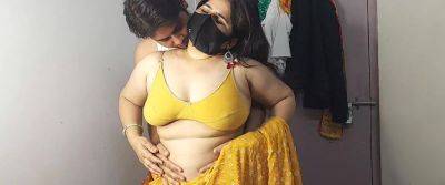 Desi Bhabhi Ki - Desi Bhabhi Ki Jamkar Gaand Mari In Hindi Audio - desi-porntube.com - India