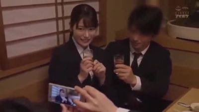 03125,A woman in serious agony - hotmovs.com