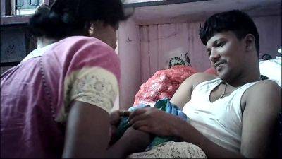 Indian House Wife Lips Kissing Ass - desi-porntube.com - India