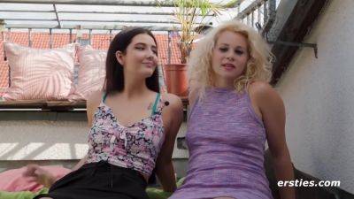 Lesbische Anal Strap-on Action Auf Dem Balkon Mit Line Und Helena - hclips.com