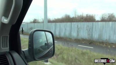 Gina Gerson - Pornoster Wil Een Ritje In De Bus - Gina Gerson - upornia.com