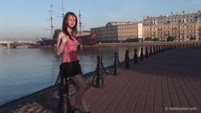 Mplstudios - Helena 3 - upornia.com