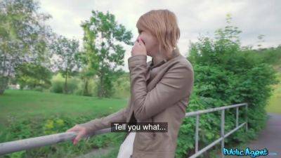 Easygoing Slut Ariela Donovan Pleasuring Erik In Public - videomanysex.com