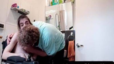 Film - Bathroom Escapades - upornia.com