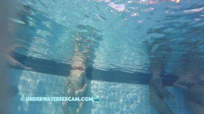 Hot! Couple Starts Underwater Sex - hclips.com