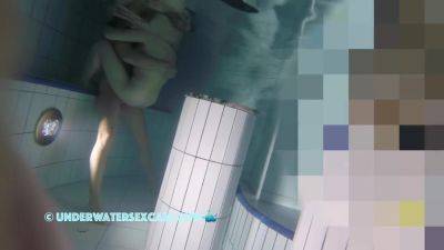 Hot Couple Has Underwater Sex In A Corner - hclips.com