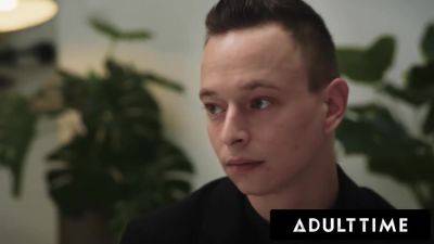 Zazie Skymm - Y Office Chick Zazie Skymm Reveals Her Secret Piss Kink To Her Coworker! - videomanysex.com