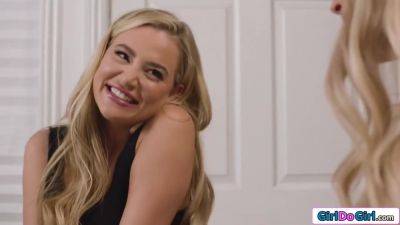 Busty Blonde Lesbians Lick Pussy At Work - upornia.com