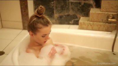 Katie A Delicia - Mplstudios 12 - hclips.com