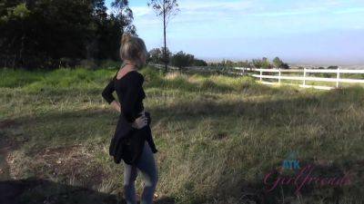 Virtual Vacation In Hawaii With Emma Hix Part 4 - hotmovs.com - Usa