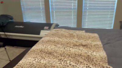 Hotwife And Bull Falling In Love - upornia.com