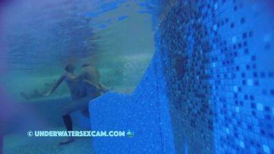 They Fuck In The Whole Pool And Show How It's Done - hclips.com