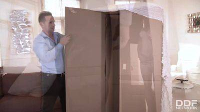 Blonde Babe in a Box - PornWorld - hotmovs.com - Russia