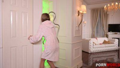 Pleasing Tiffany Tatum Better Than She Can GP1678 - PornWorld - hotmovs.com - Hungary