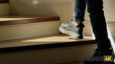 MATURE4K. Living Vibrator D-Efect - txxx.com - Czech Republic