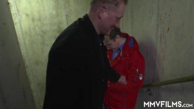 Happy Blondie Riding Cock - hotmovs.com