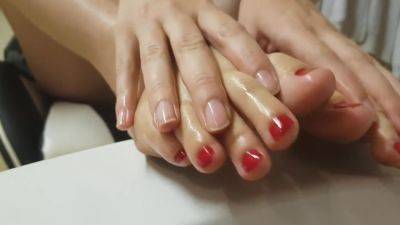 Oiling Up My Sexy Feet For You - hotmovs.com
