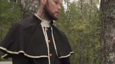 Fucking Wedding. .priest Bangs Bridesmaid Right Before The Wedding. 12 Min - hotmovs.com