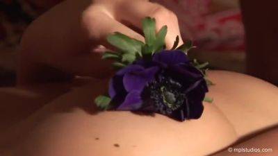 Mplstudios - Mika 3 - upornia.com