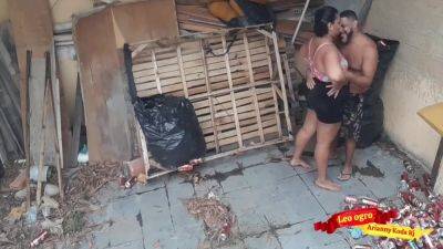 Gordinha Gostosa Deu O Cu Para O Cunhado Na Casa Abandonada... 6 Min - upornia.com