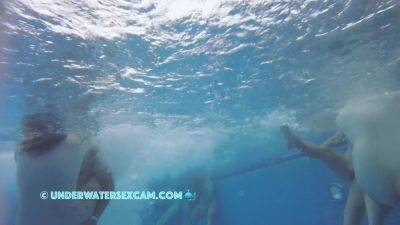 Hard Sex In The Bubbles - hclips.com