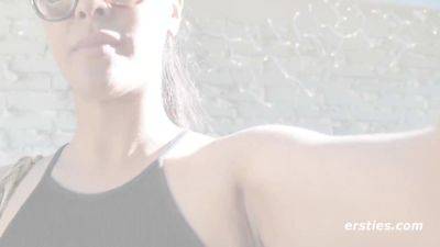 Sexy Jin Masturbates While Being Drove Around In A Taxi - upornia.com