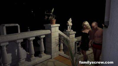 WTF?! I Just Stand Around While Others Fuck my Girlfriend! at FamilyScrew - txxx.com