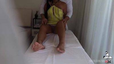 Married Lady Caught on Camera: Tantric Massage Therapist Gives Her More Than Expected - porntry.com